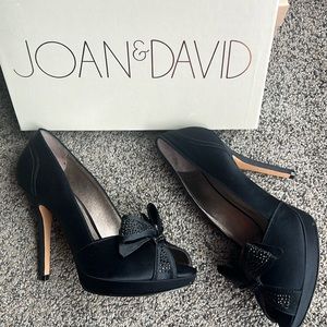 JOAN & DAVID DAPARRIS BLACK SATIN BOW RHINESTONES PLATFORM SIZE 7